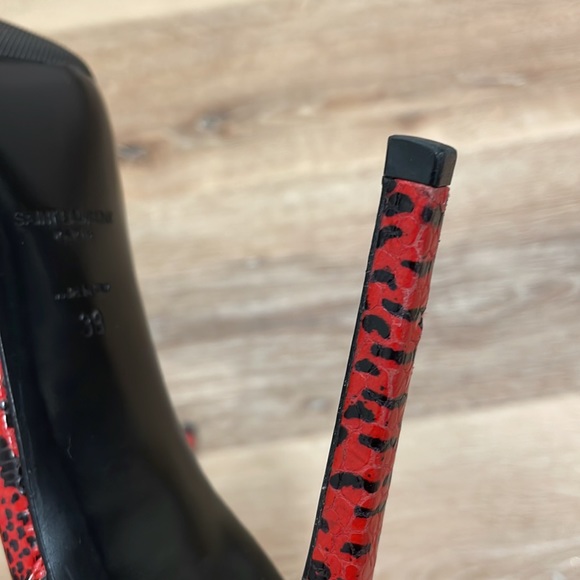 Size 39 Saint Laurent Heels - Black and Red Snake Skin - Picture 6 of 13